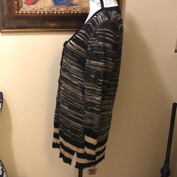 Sportsworks Studio Color block metallic gold threaded in black long cardigan - Picture 7 of 13